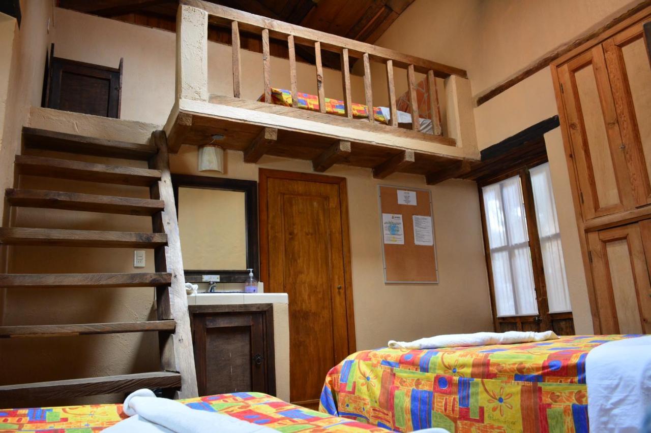Rossco Hostel San Cristobal de las Casas Exterior photo