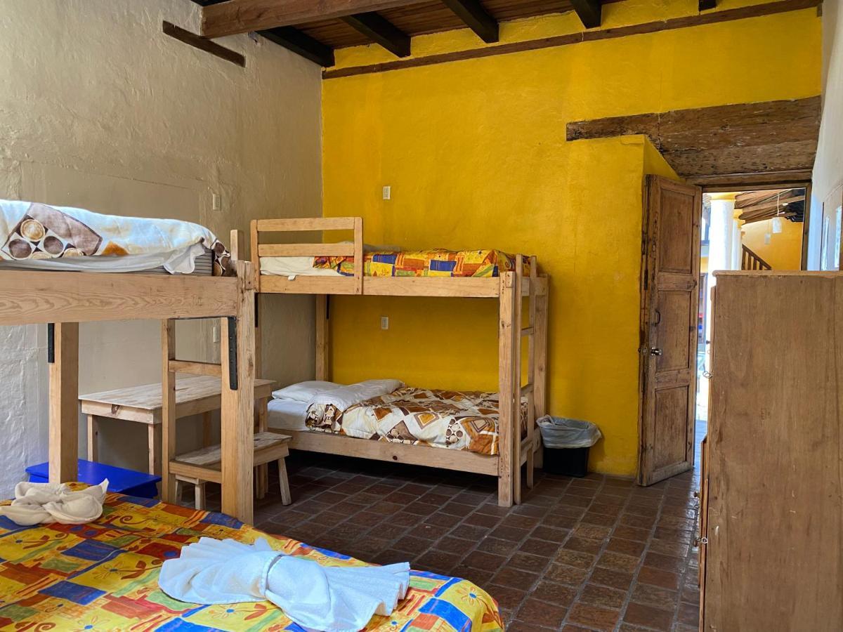 Rossco Hostel San Cristobal de las Casas Exterior photo