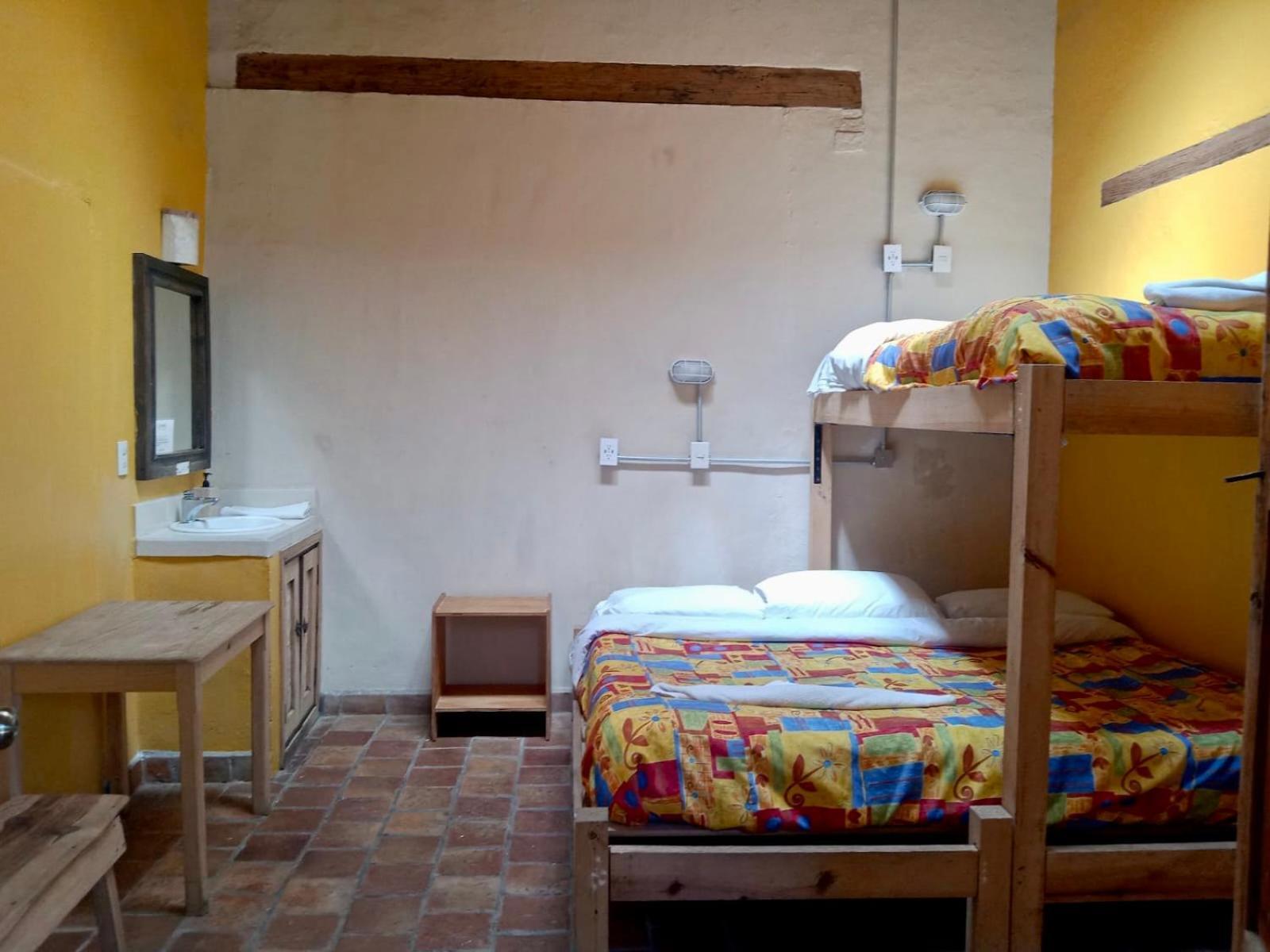 Rossco Hostel San Cristobal de las Casas Exterior photo