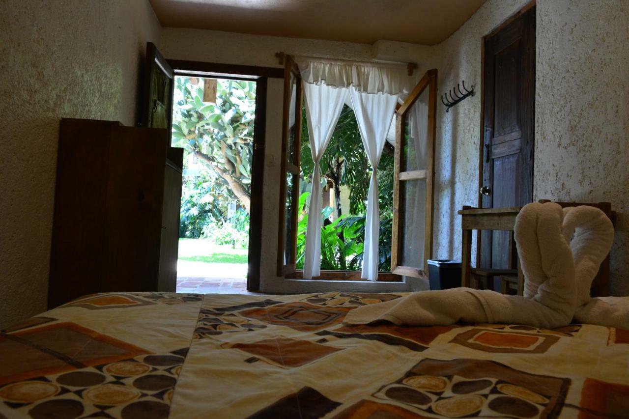 Rossco Hostel San Cristobal de las Casas Exterior photo